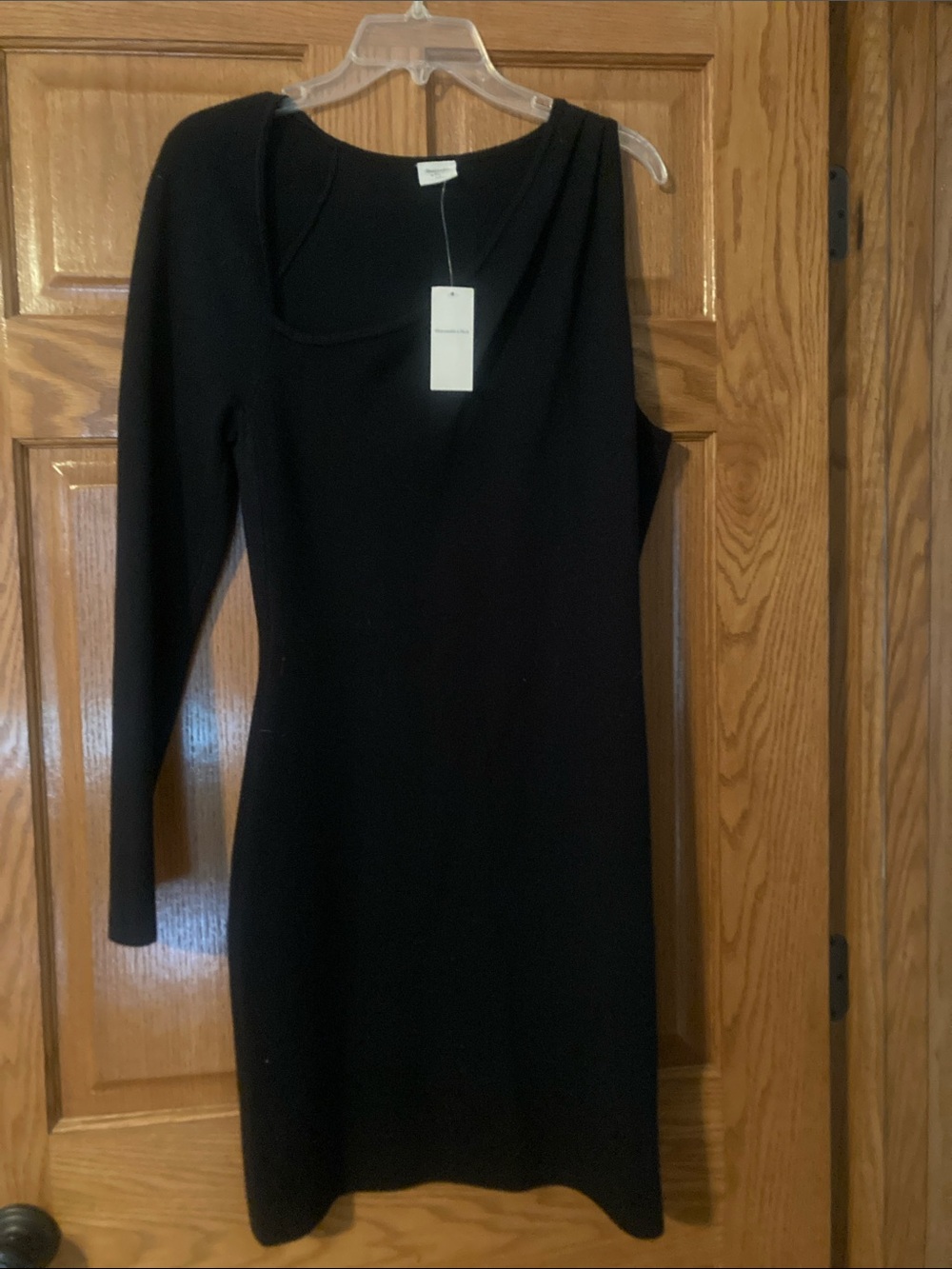 Classic One Long-Sleeve Black Women's Dress